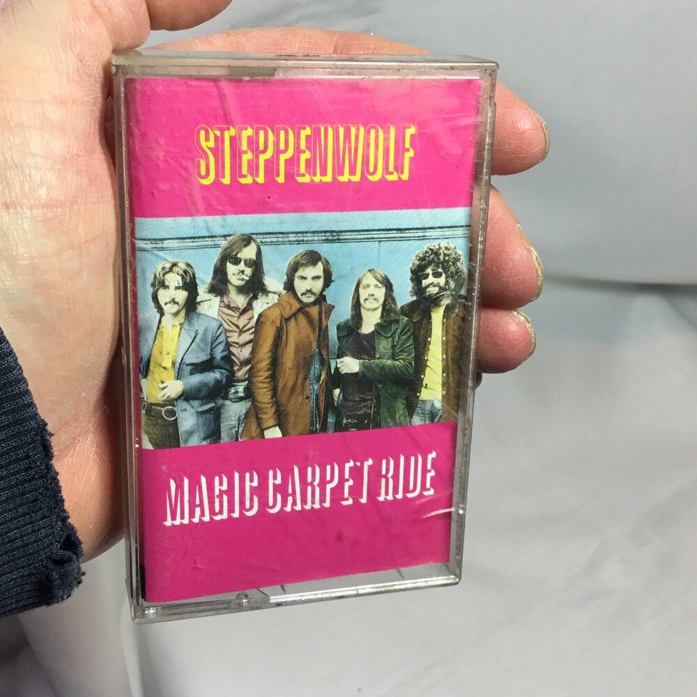 STEPPENWOLF ~ Magic Carpet Ride-Featuring:Born To Be Wild (Cassette 1985 MCA)